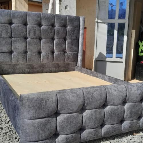 Bed 4 by 6
